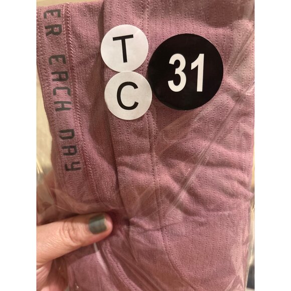 Lululemon Athletica Mauve Performance T-Shirt "Better Each Day" Text Lightweight - Picture 9 of 9